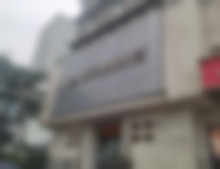 青岛维乐美口腔医院（黄岛总院）金属托槽矫正采用的是什么材料？