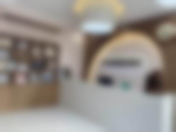 通辽斯迈尔口腔门诊部（百花店）