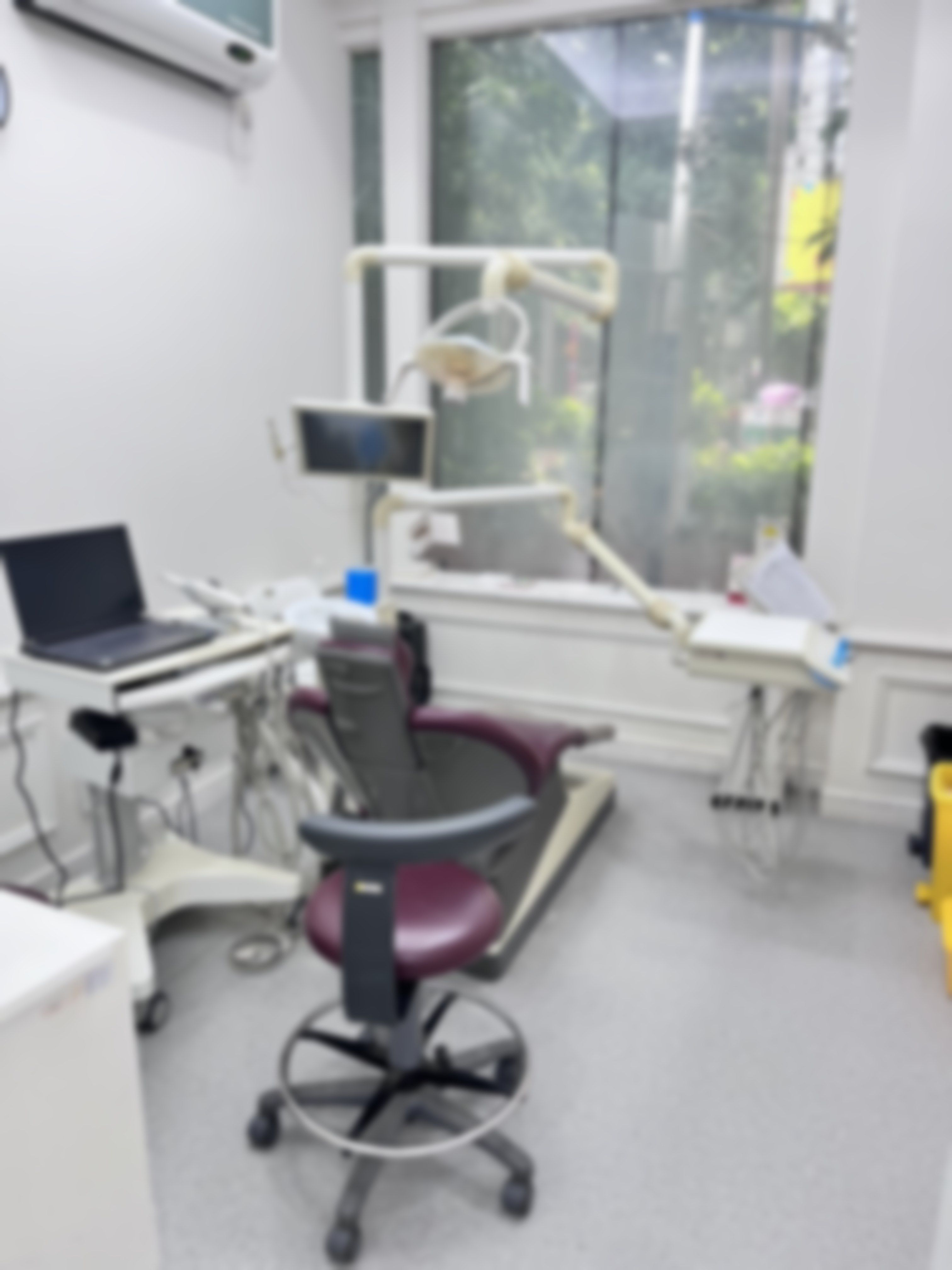 广州天河柏德口腔门诊部李文彬医生收费价格