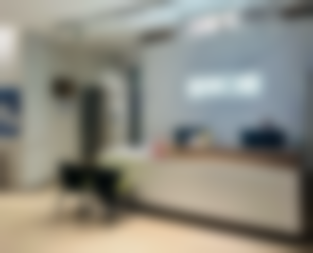 福州登特口腔医院瑞士进口E - MAX全瓷牙贴面使用的是什么产品？