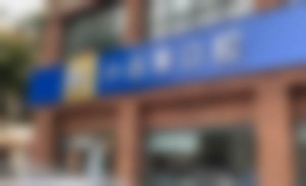 许昌小白象口腔门诊部爱尔创全瓷冠1600元起，通透性好且兼顾美学与功能 